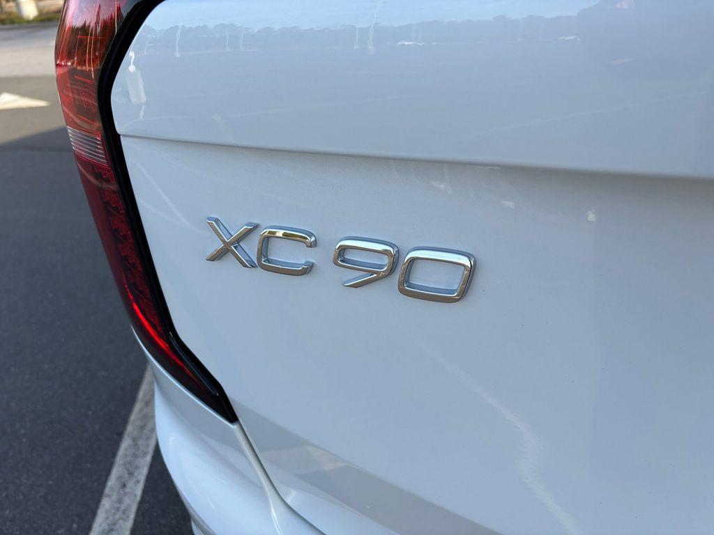 new 2026 Volvo XC90 car, priced at $69,825