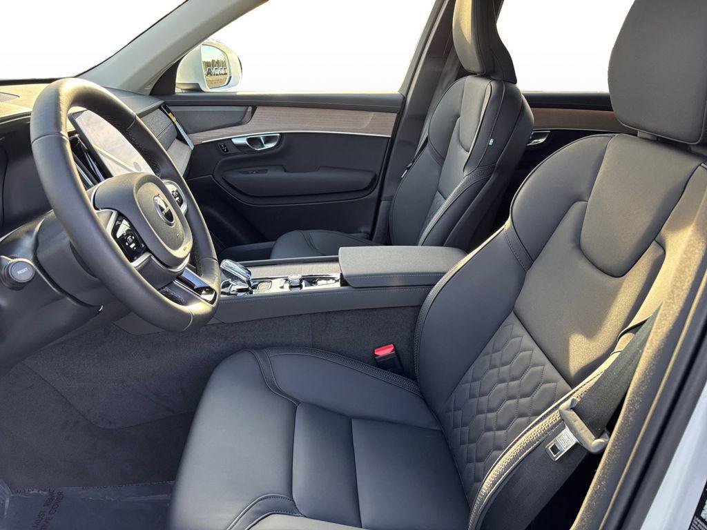 new 2026 Volvo XC90 car, priced at $69,825