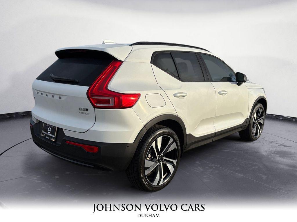 new 2025 Volvo XC40 car, priced at $51,565