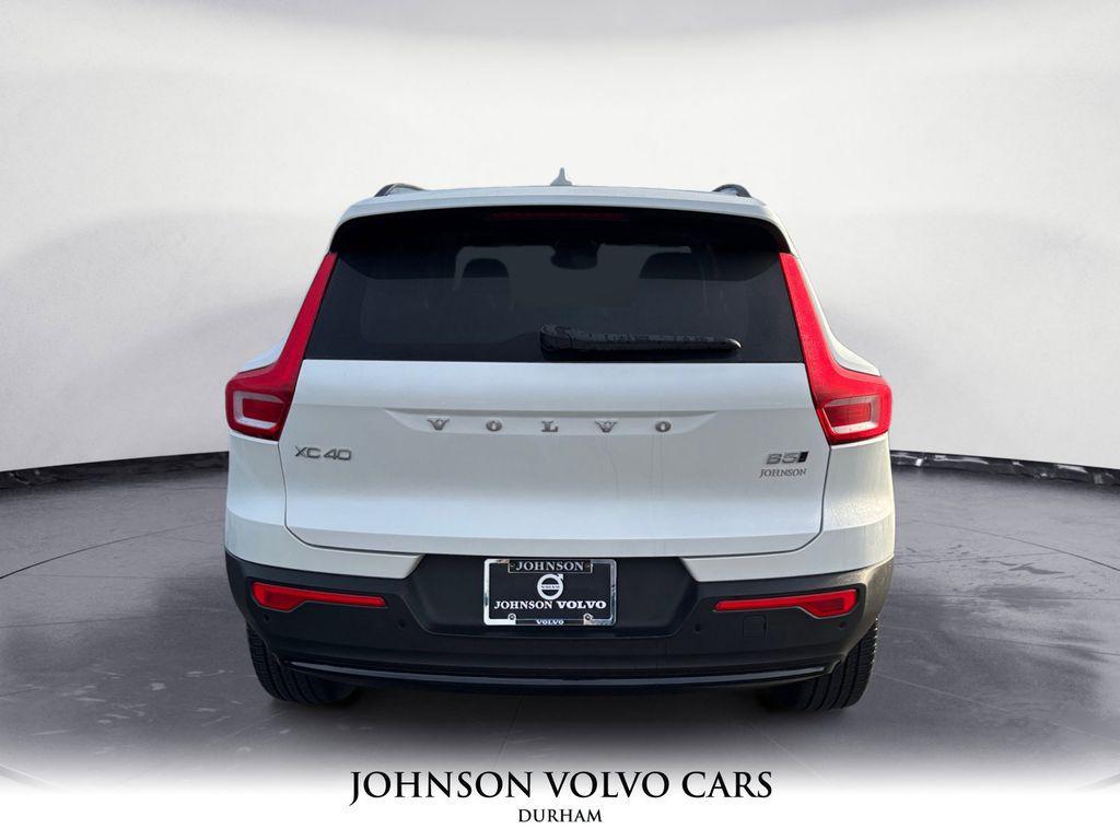 new 2025 Volvo XC40 car, priced at $51,565