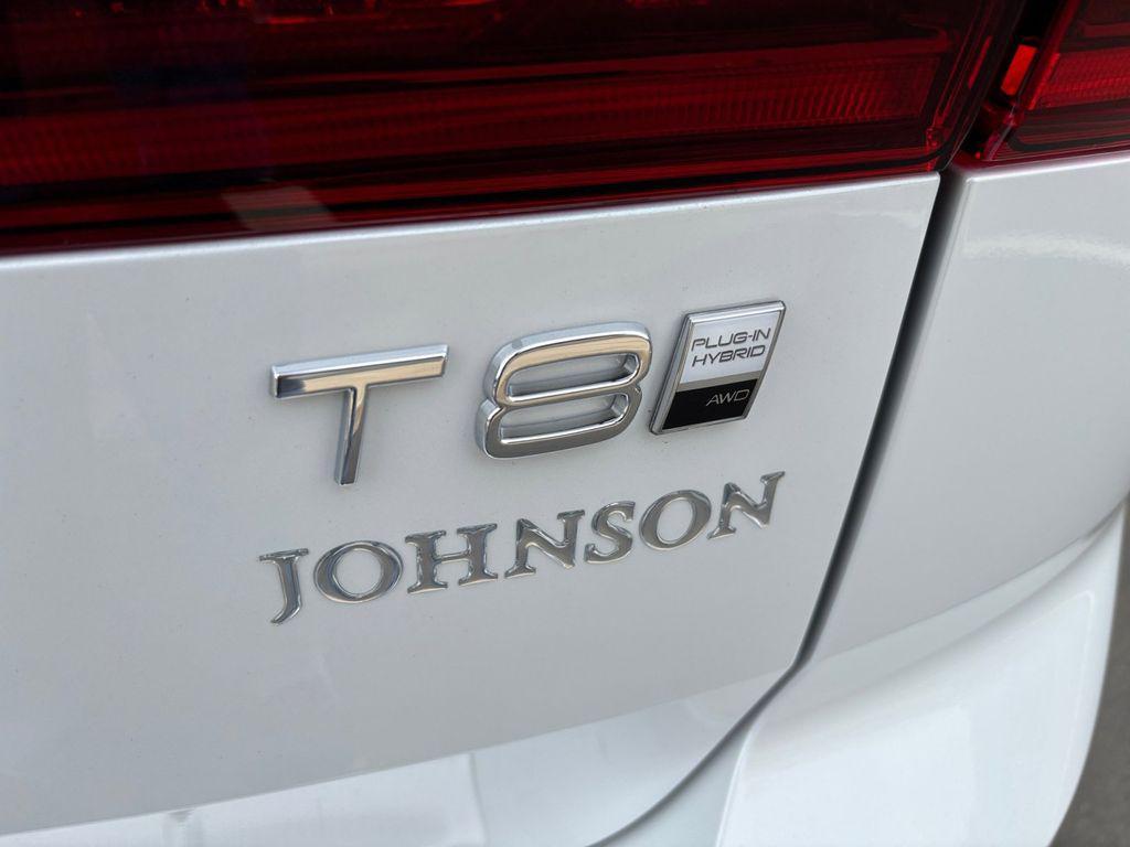 new 2026 Volvo XC60 Plug-In Hybrid car, priced at $73,235