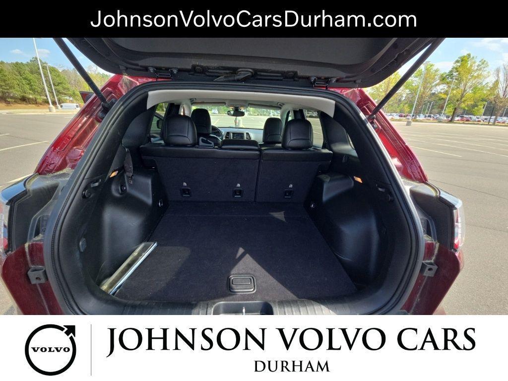 used 2019 Jeep Cherokee car, priced at $17,913
