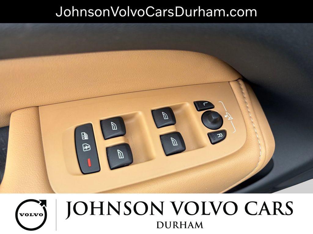 used 2021 Volvo XC60 car, priced at $21,831