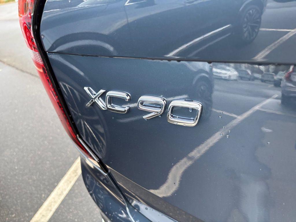 new 2026 Volvo XC90 Plug-In Hybrid car, priced at $83,125