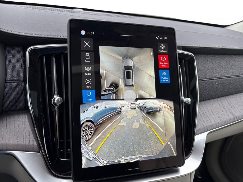 new 2026 Volvo XC90 Plug-In Hybrid car, priced at $83,125