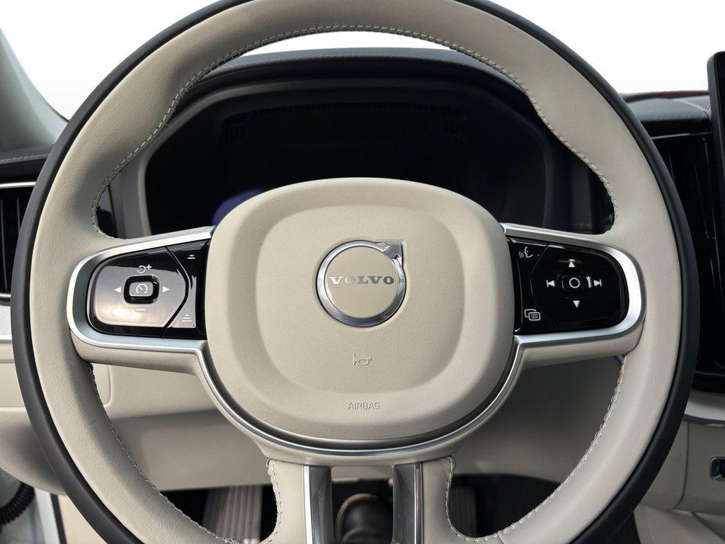 new 2026 Volvo XC60 car, priced at $61,935