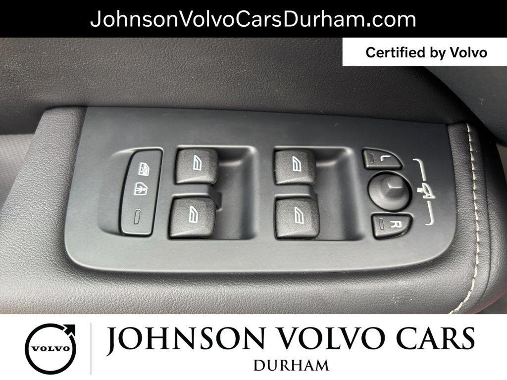 used 2023 Volvo XC60 car, priced at $34,931