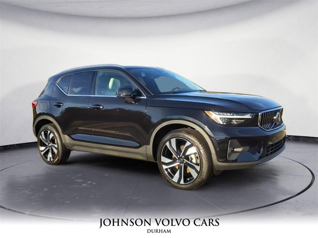 new 2025 Volvo XC40 car, priced at $36,984