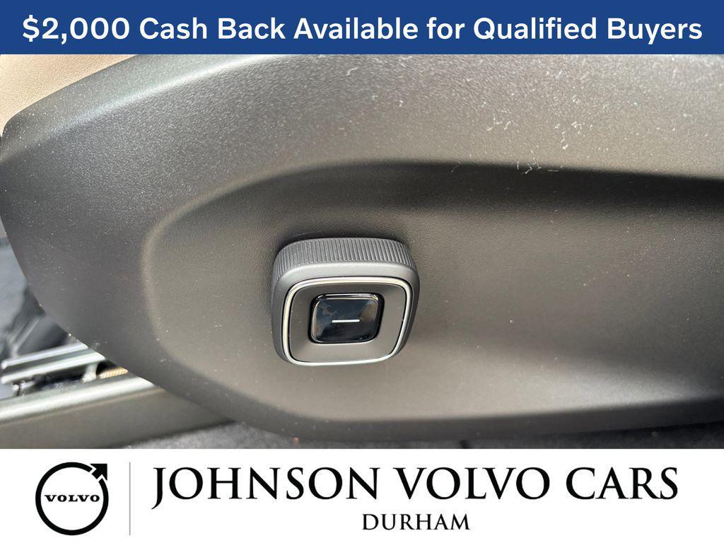 new 2026 Volvo EX90 car, priced at $76,890