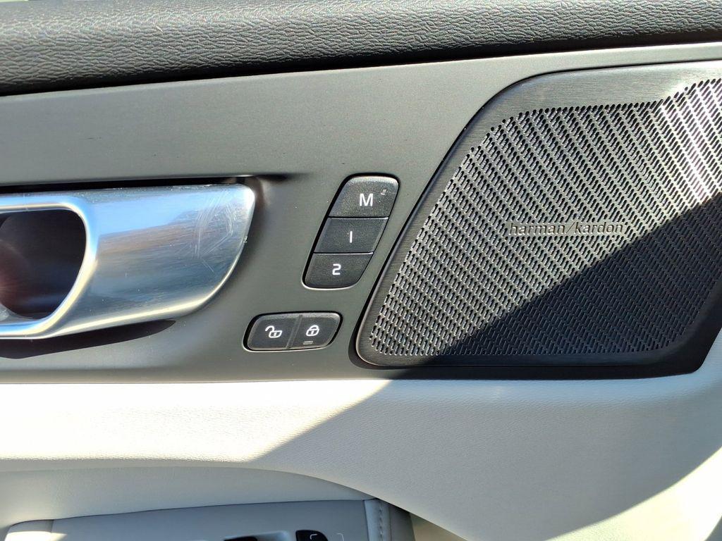 new 2026 Volvo XC60 car, priced at $61,135