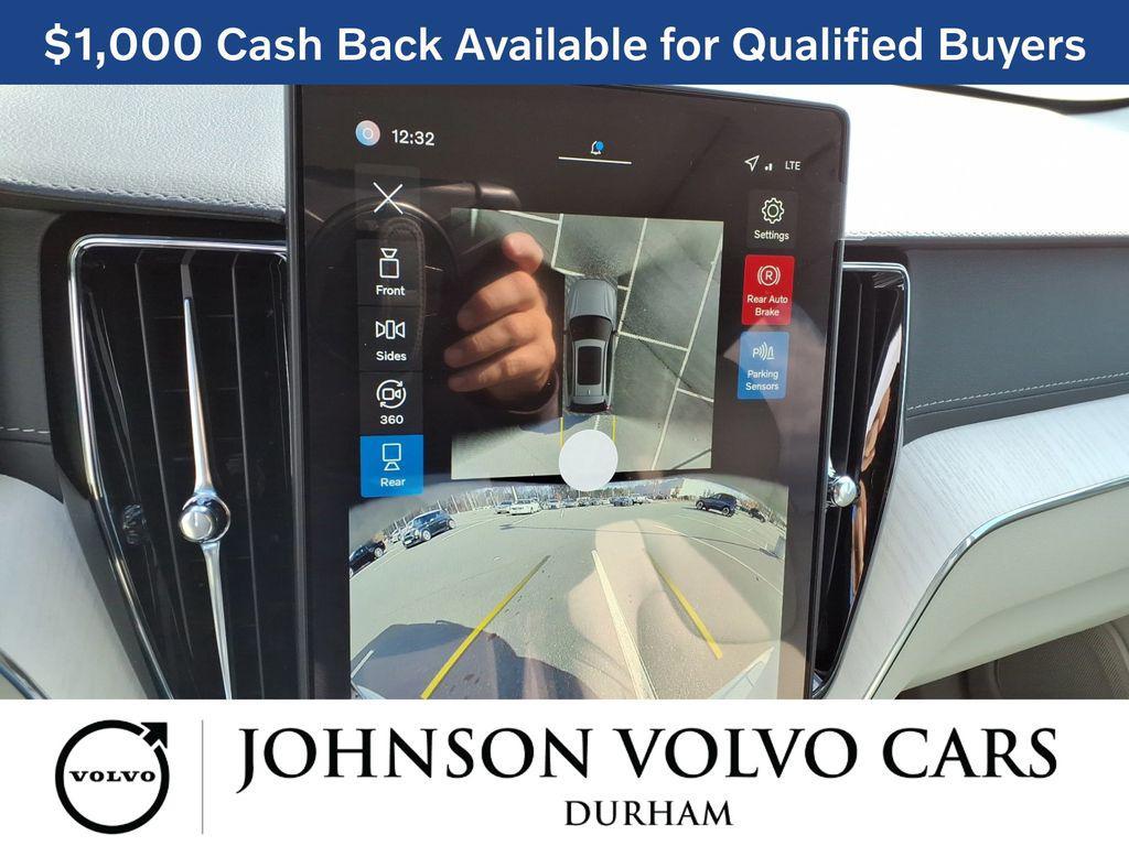 new 2026 Volvo XC60 car, priced at $62,935