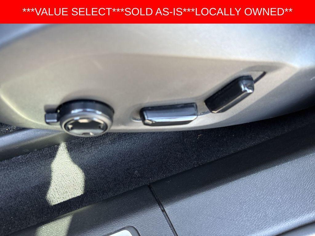 used 2019 Volvo XC60 car, priced at $13,999