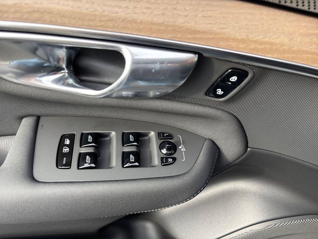 new 2026 Volvo XC90 Plug-In Hybrid car, priced at $79,375