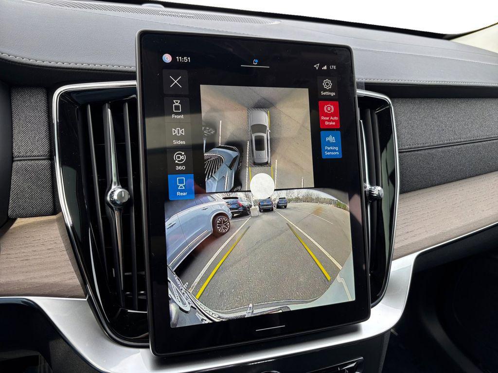 new 2026 Volvo XC90 Plug-In Hybrid car, priced at $79,375