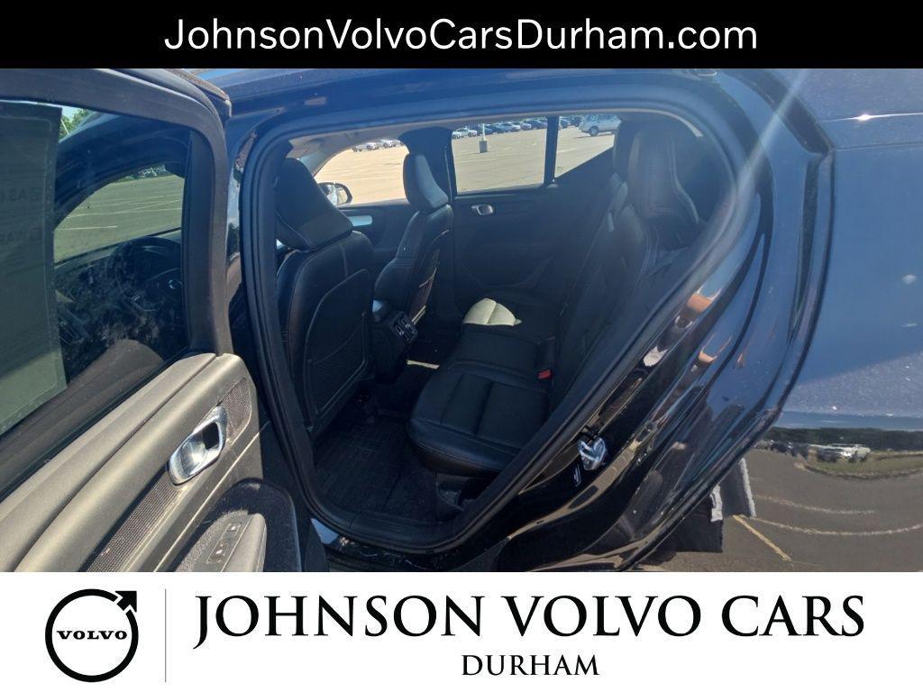 used 2019 Volvo XC40 car, priced at $22,749