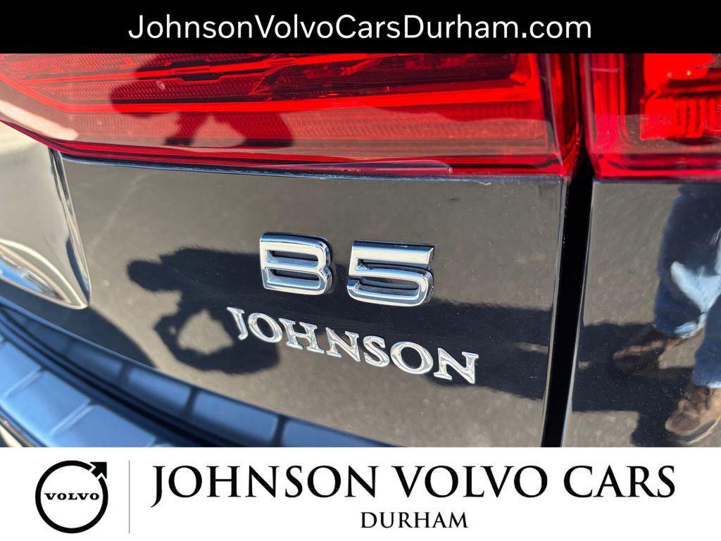 used 2022 Volvo XC60 car, priced at $29,944