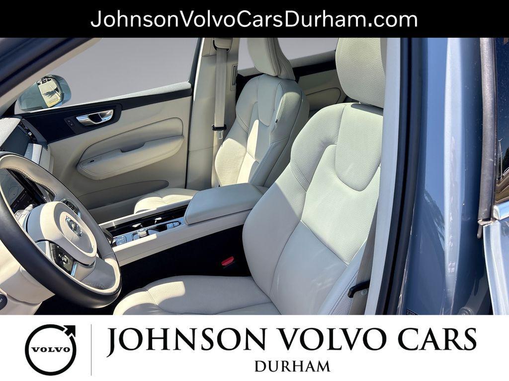 used 2023 Volvo XC60 car, priced at $33,221