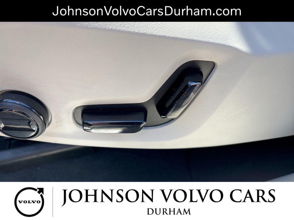 used 2023 Volvo XC60 car, priced at $33,221