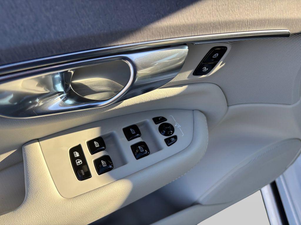 new 2026 Volvo XC90 car, priced at $73,075