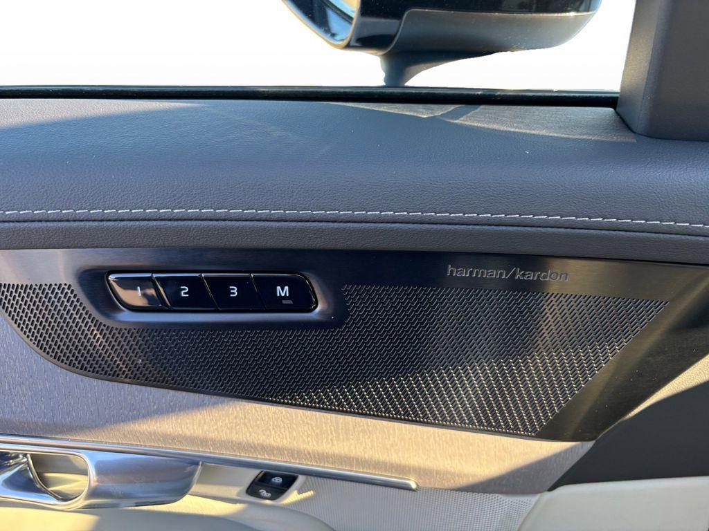 new 2026 Volvo XC90 car, priced at $73,075