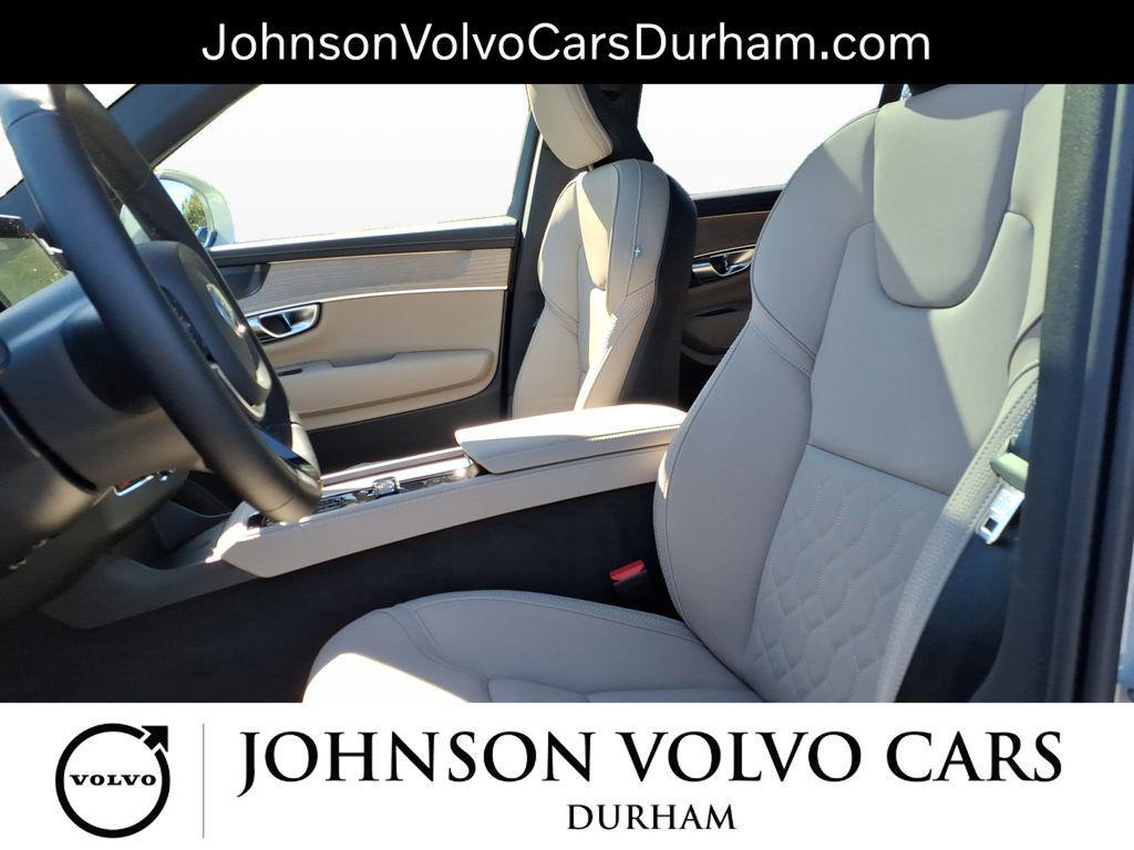 new 2026 Volvo XC90 car, priced at $70,825