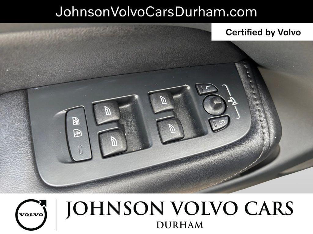 used 2023 Volvo XC60 car, priced at $31,891