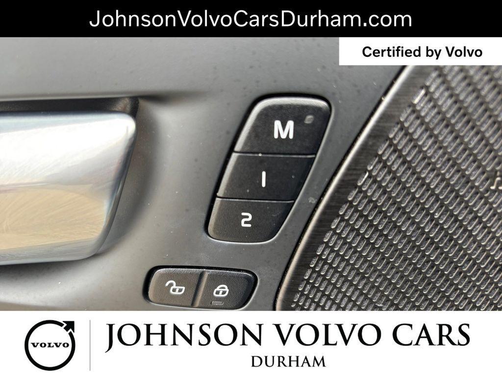used 2023 Volvo XC60 car, priced at $31,891