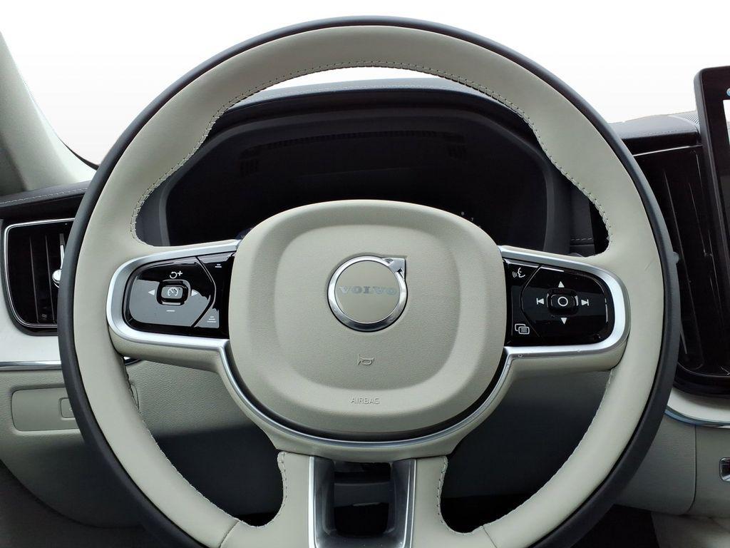 new 2026 Volvo XC60 car, priced at $61,935