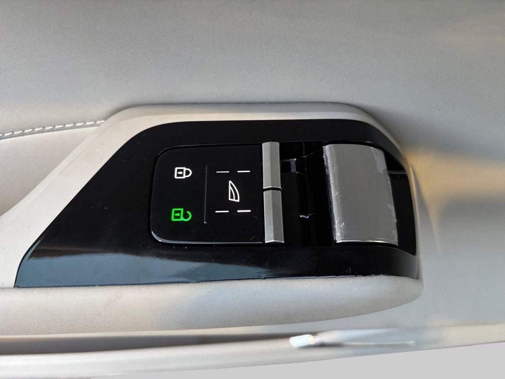 new 2025 Volvo EX90 car, priced at $81,025