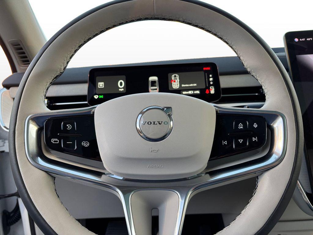 new 2025 Volvo EX90 car, priced at $81,025