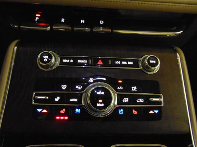 used 2023 Lincoln Aviator car, priced at $47,858