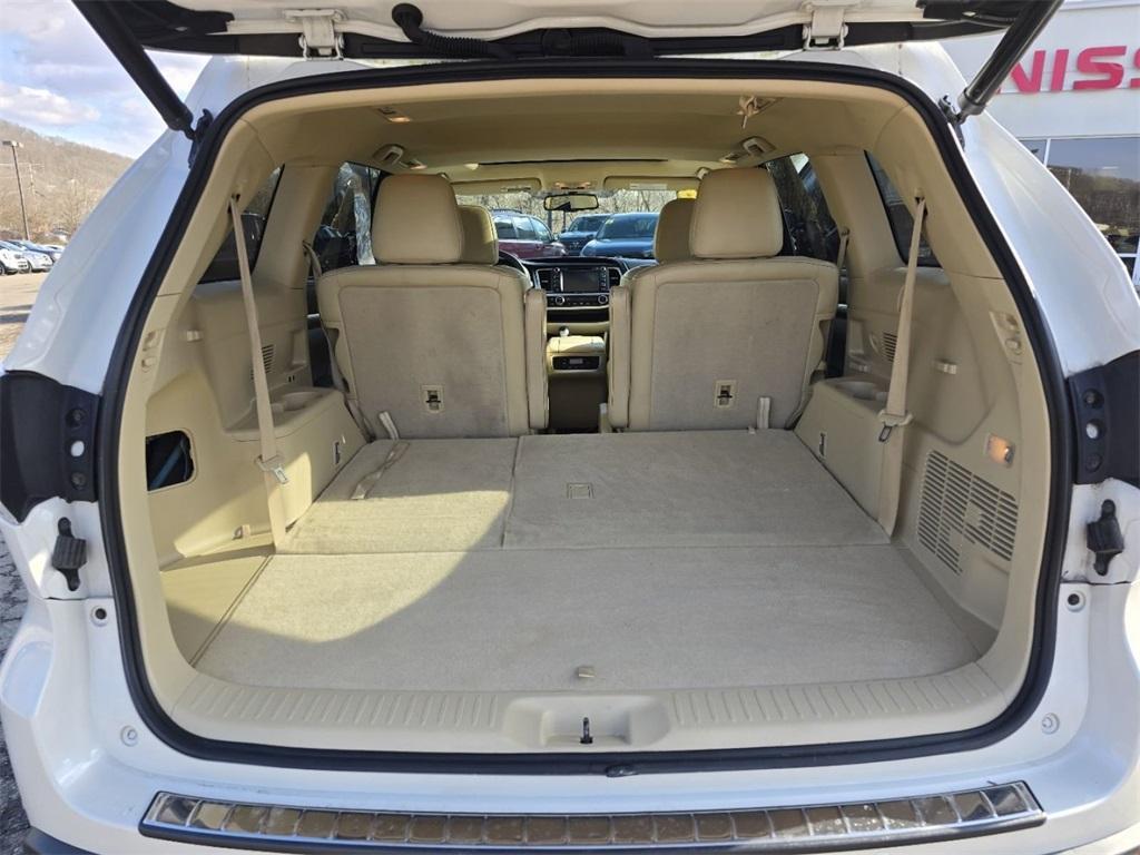 used 2016 Toyota Highlander car, priced at $21,670