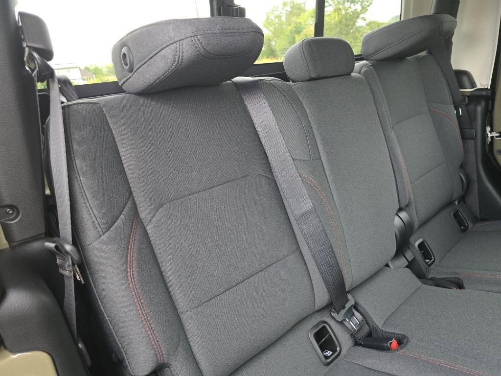 new 2025 Jeep Gladiator car, priced at $47,000