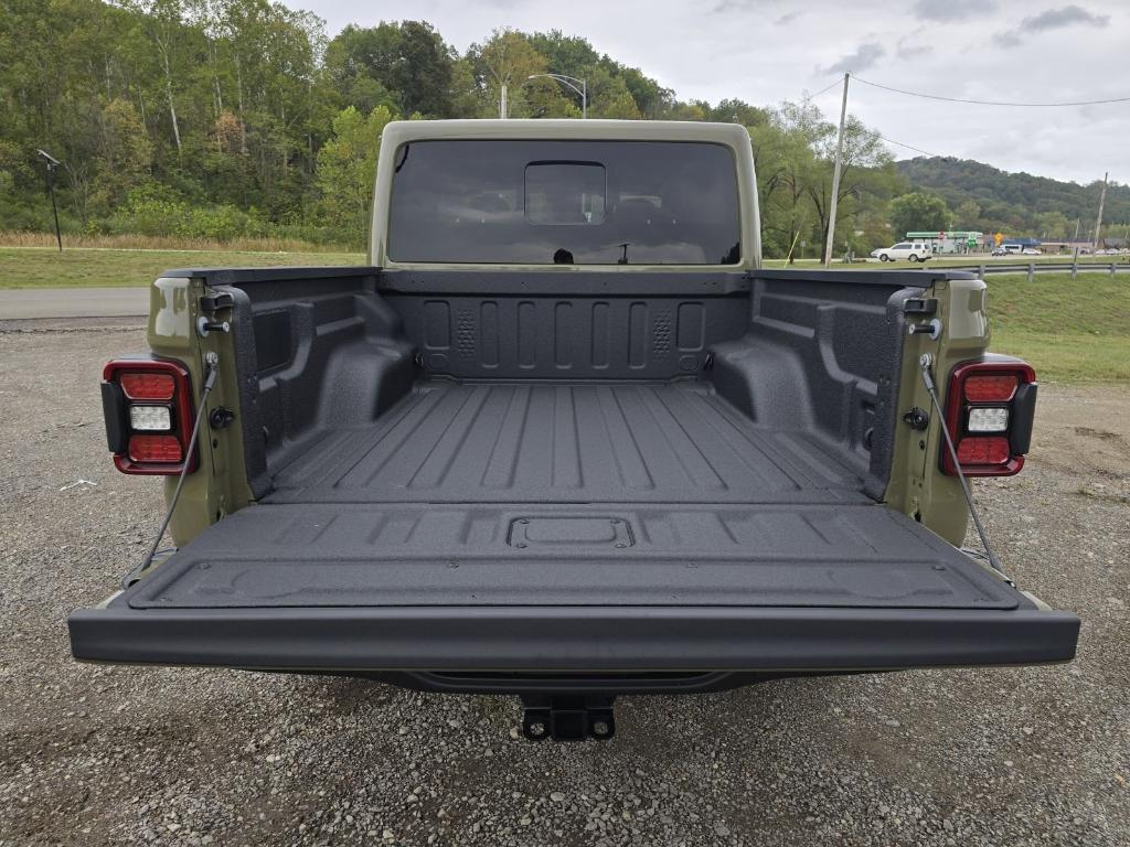 new 2025 Jeep Gladiator car, priced at $47,000