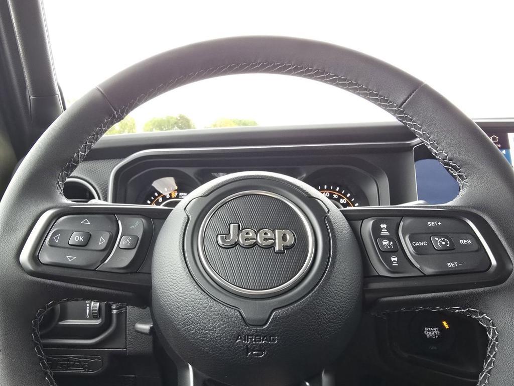 new 2025 Jeep Gladiator car, priced at $47,000