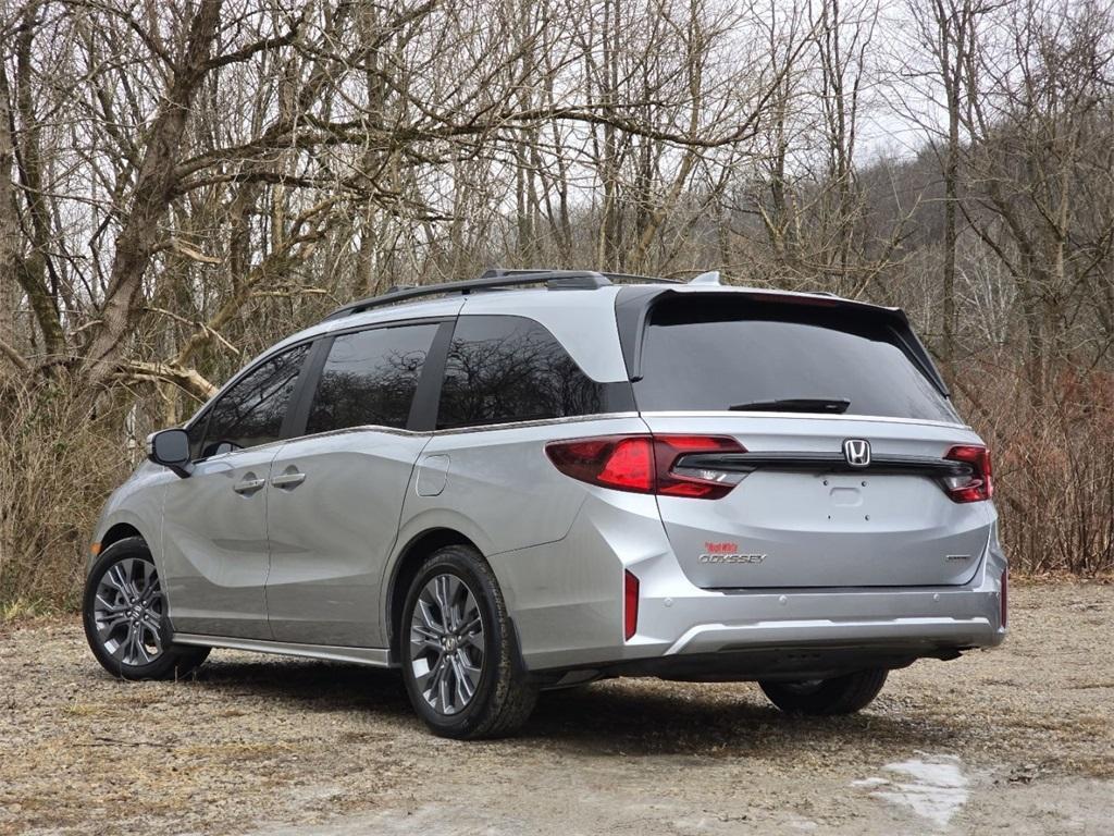used 2025 Honda Odyssey car, priced at $40,750