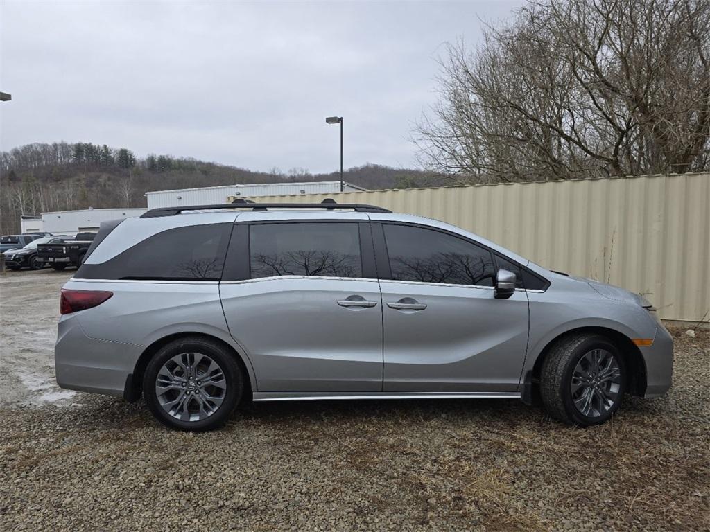 used 2025 Honda Odyssey car, priced at $40,750