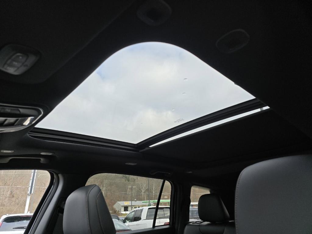 new 2026 Jeep Cherokee car, priced at $44,175