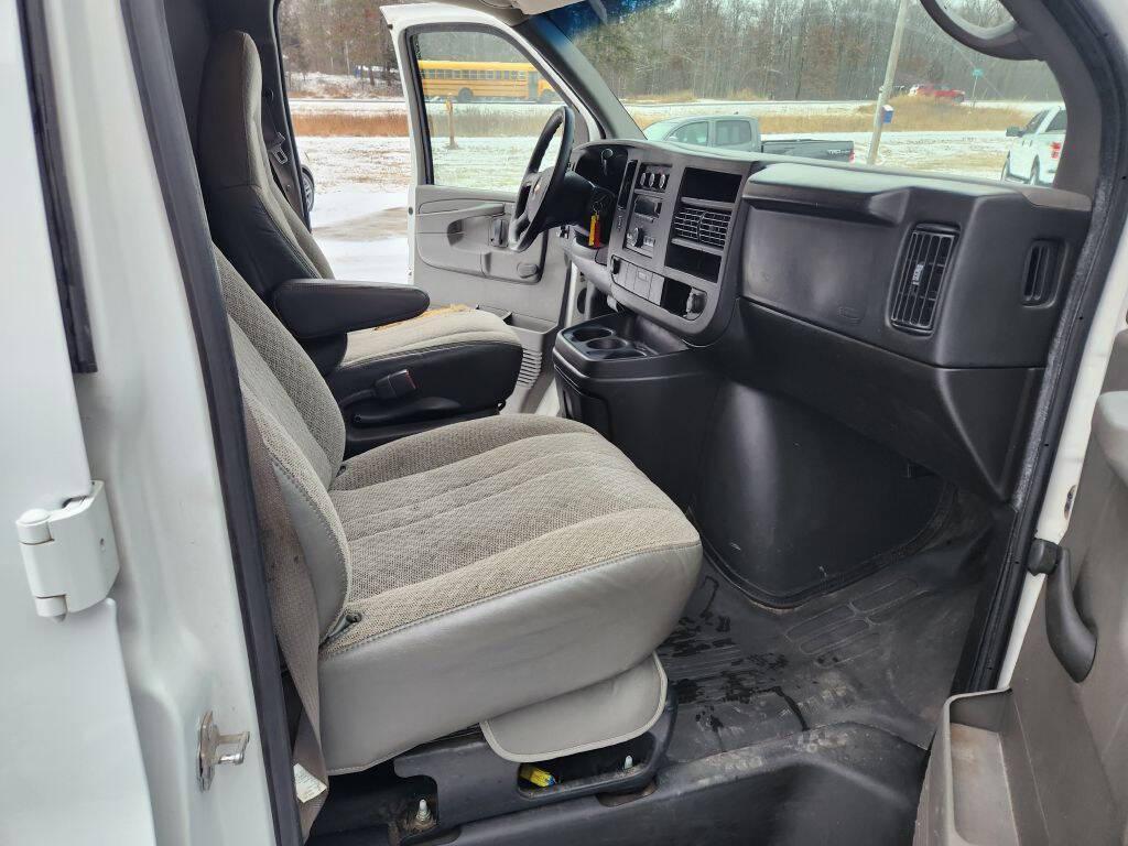 used 2008 Chevrolet Express 1500 car, priced at $5,500