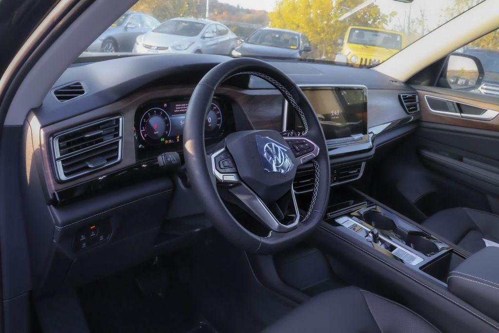 new 2026 Volkswagen Atlas car, priced at $45,620