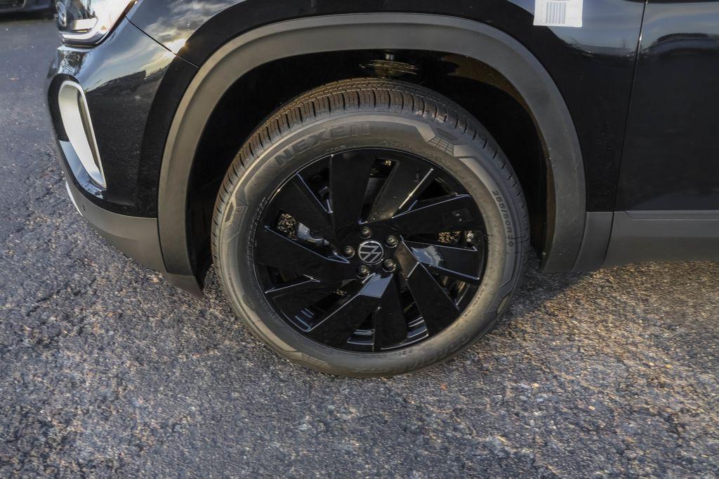 new 2026 Volkswagen Atlas car, priced at $45,620