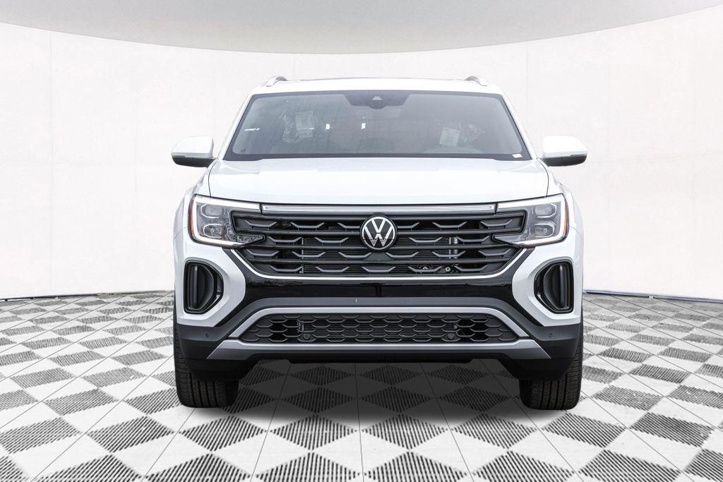 new 2026 Volkswagen Atlas Cross Sport car, priced at $47,562