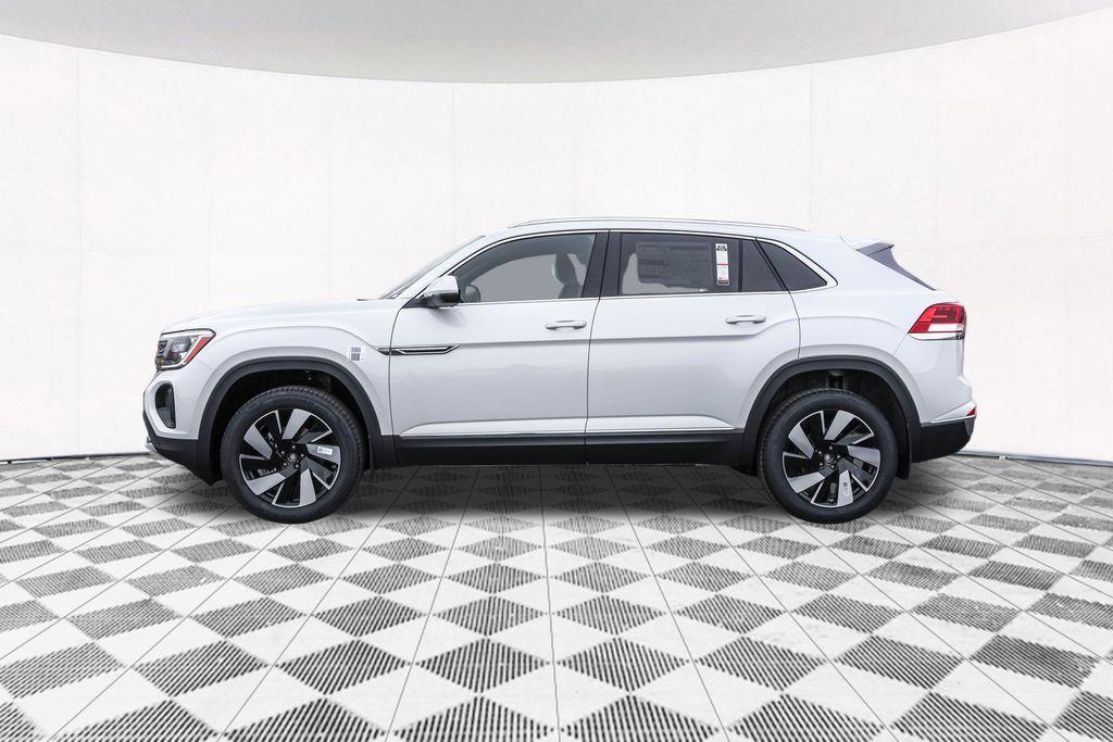 new 2026 Volkswagen Atlas Cross Sport car, priced at $47,562