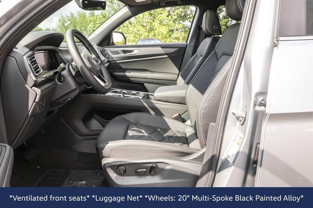 new 2026 Volkswagen Atlas Cross Sport car, priced at $44,615