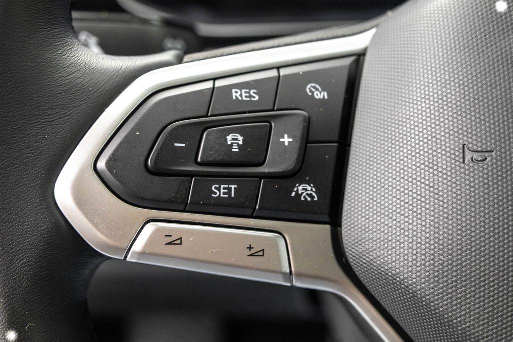 used 2025 Volkswagen Jetta car, priced at $21,273