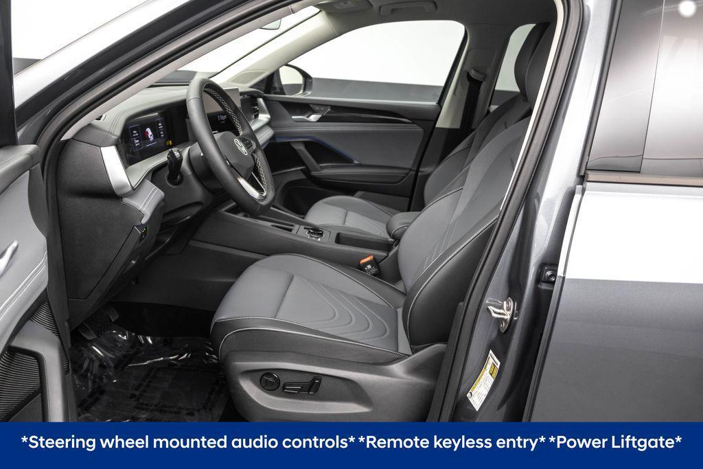 used 2025 Volkswagen Tiguan car, priced at $31,335