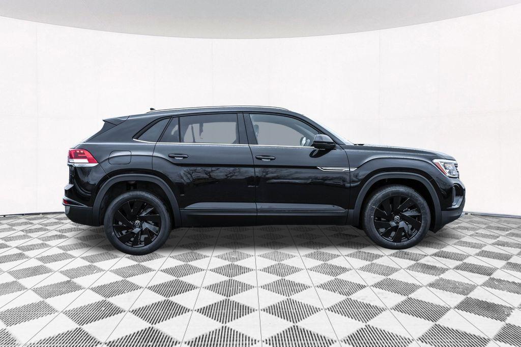 new 2026 Volkswagen Atlas Cross Sport car, priced at $44,615