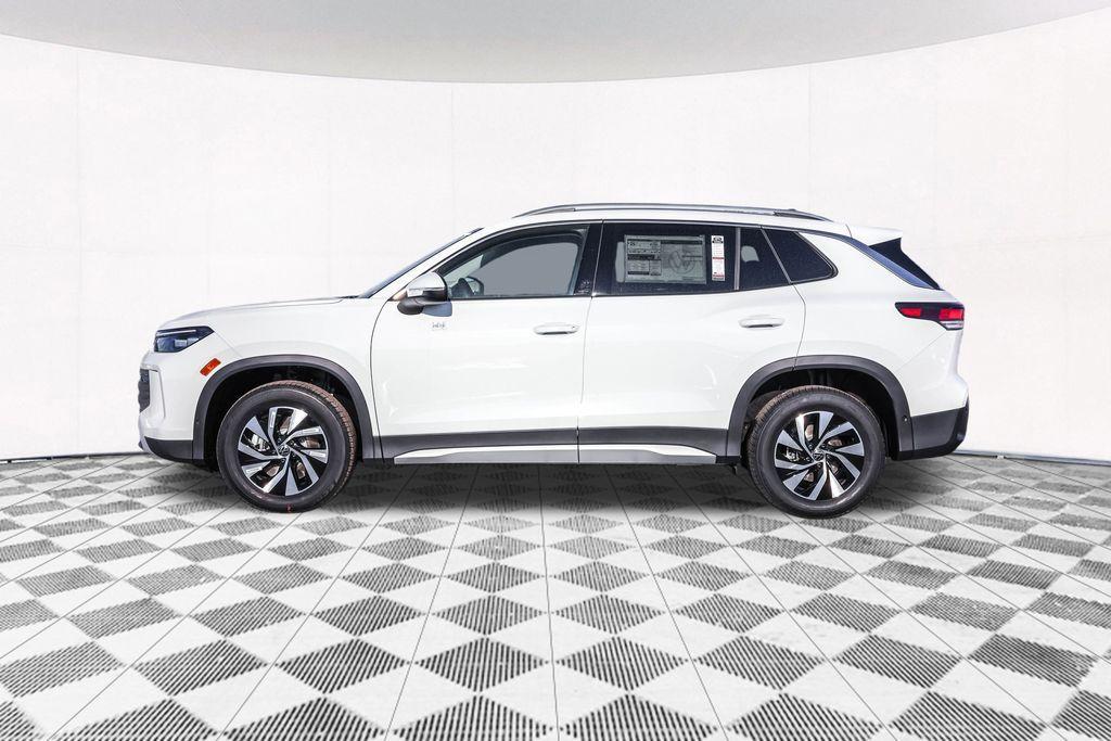 new 2026 Volkswagen Tiguan car, priced at $32,295