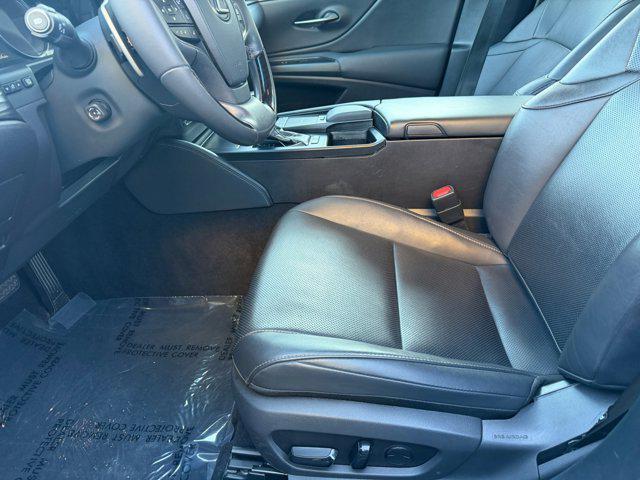 used 2020 Lexus ES 300h car, priced at $28,888