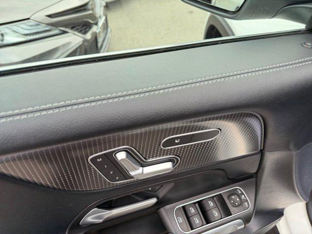 used 2022 Mercedes-Benz GLB 250 car, priced at $24,999